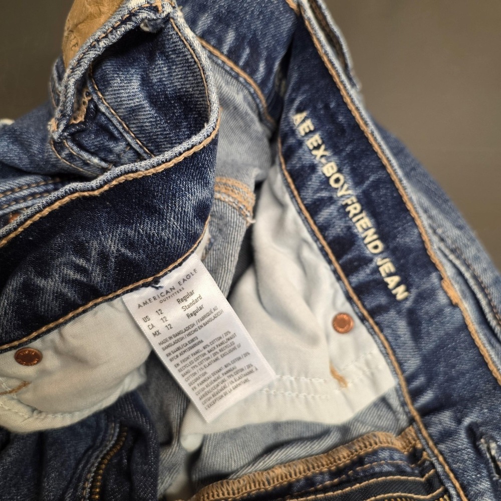American Eagle Ex-Boyfriend Jeans Women 12 Blue High Rise Relaxed Strigid - Picture 4 of 9